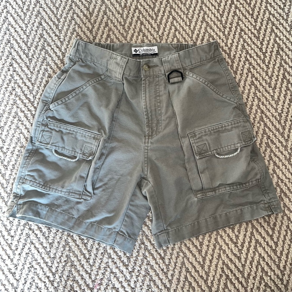 Columbia cargo shorts y2k